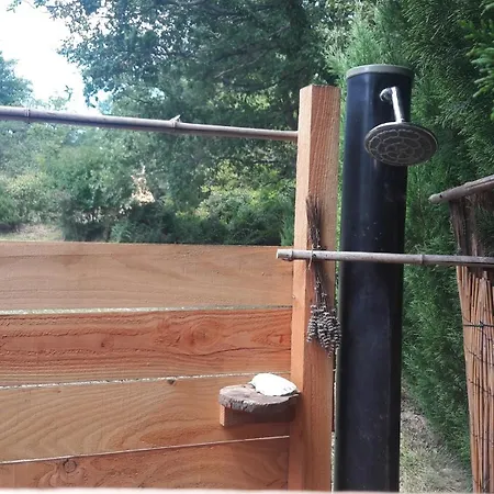 Bus Vintage Pour Retraite En Solo A * Bugarach